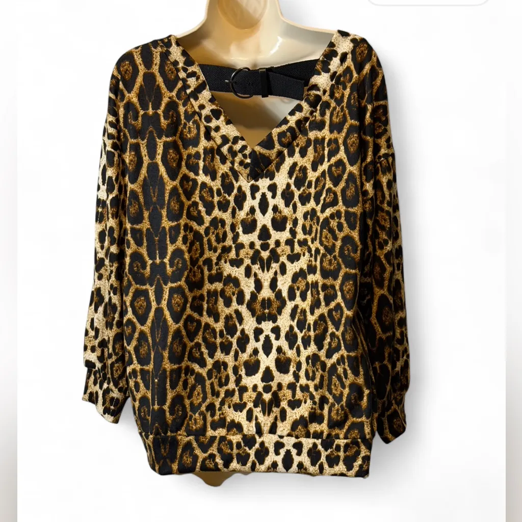 Leopard V Neck Buckle Top‎ - Image 3