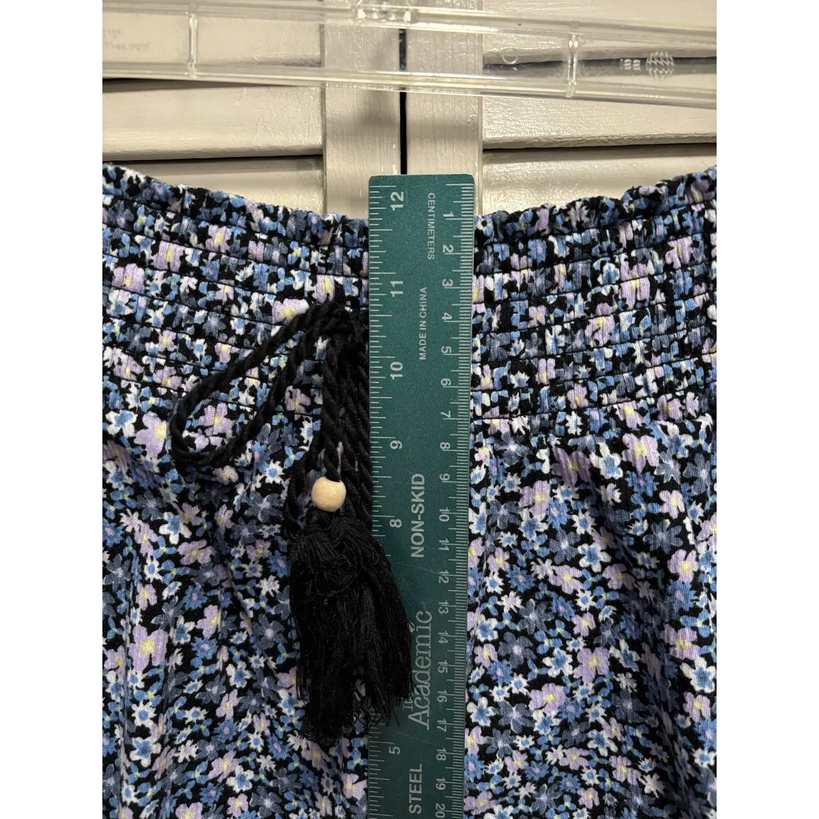 No Boundaries Boho Blue/Pink Floral Shorts Size XXL Fringe Smocked Tie Waist - Image 2