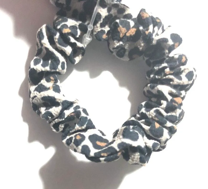 American Eagle Scrunchie Set - Image 8