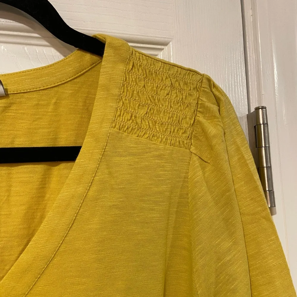NWT J. Jill Size S Marigold Yellow 3/4 Smocked Sleeve Henley Top Pearl Buttons Gold - Image 4