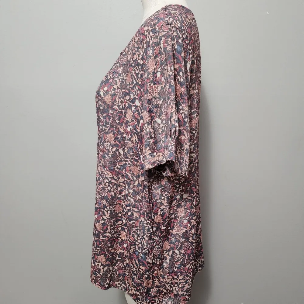 Christopher & Banks gray floral pintuck pleat blouse size xl - Image 4