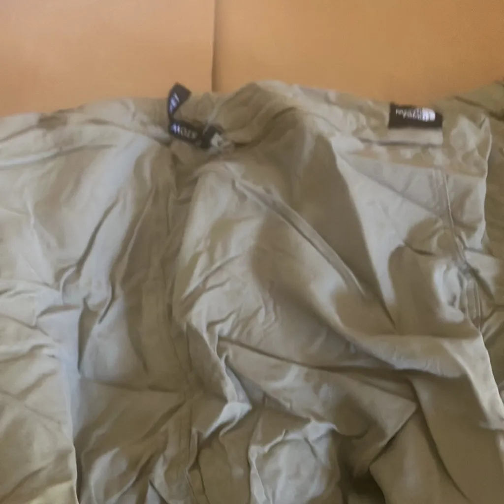 FINAL MARKDOWN Ladies the north face shorts large - Image 5