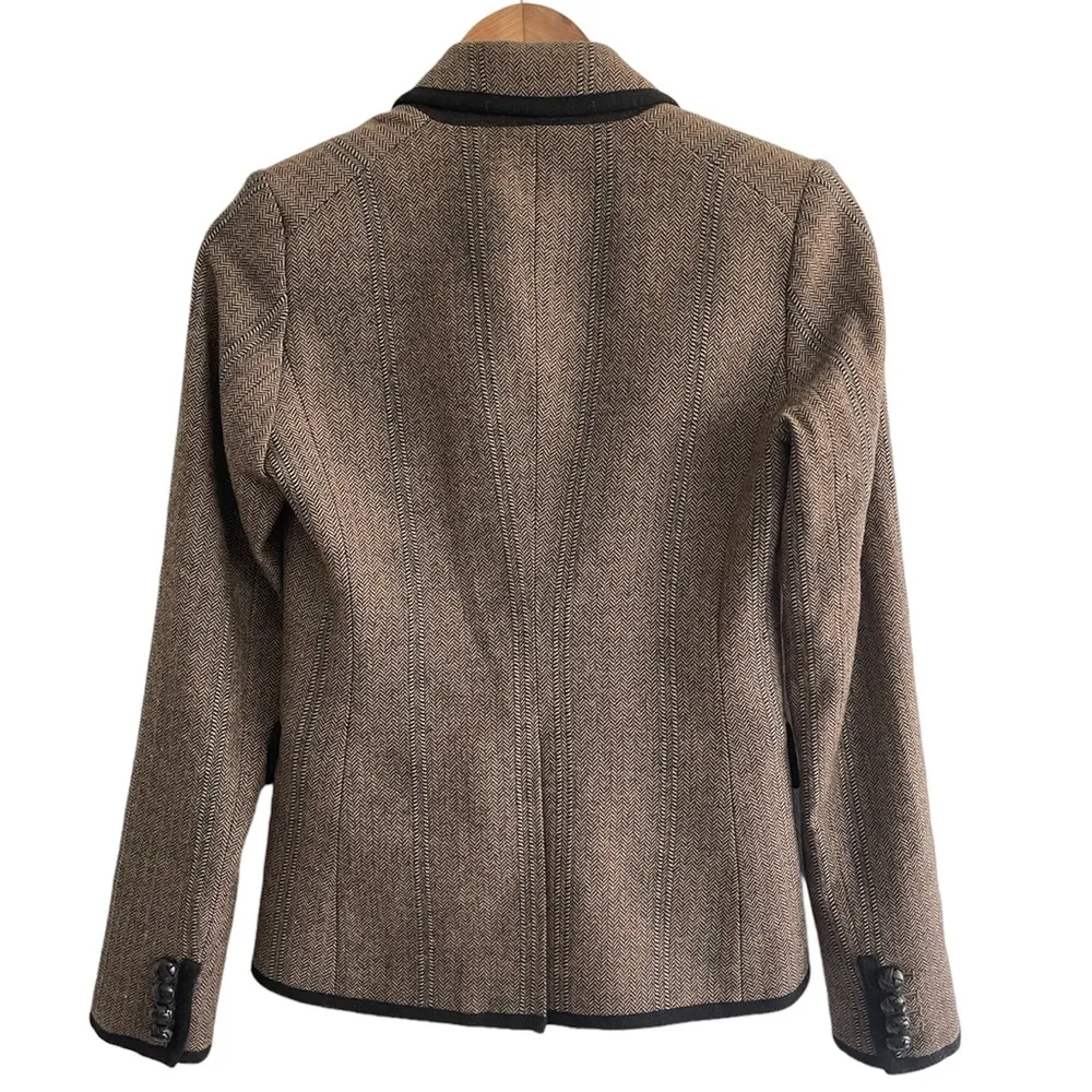 Veronica Beard Classic Fitted Plain Tweed Fitted Blazer - Image 5