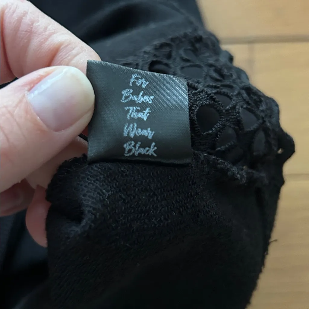 Foxblood Black Crop Top Size 2X - Image 4