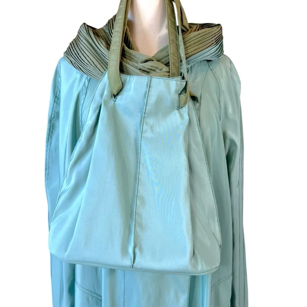 Mycra Pac Now Donatella Green/Blue Reversible Hooded Rain Coat Green Size M - Image 7