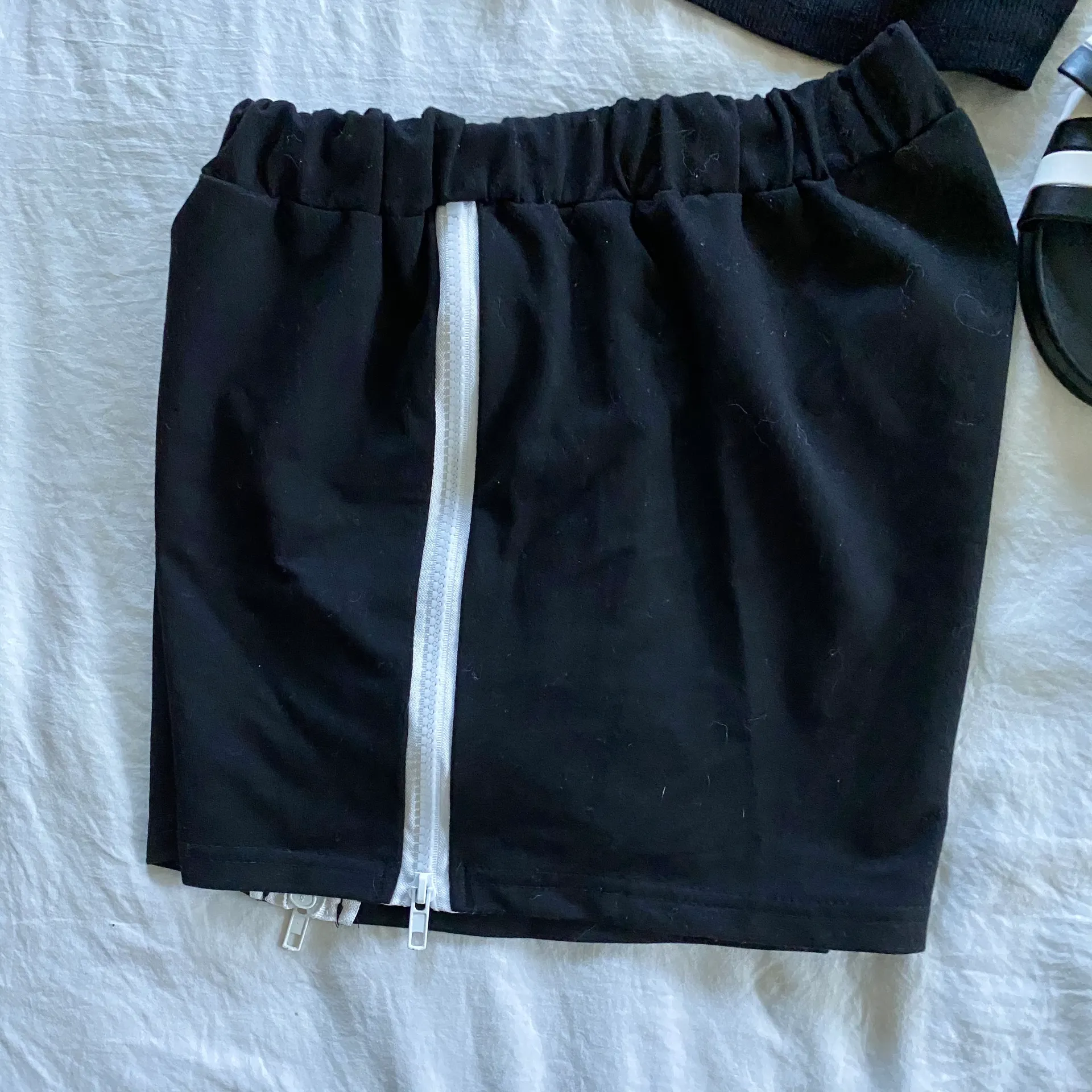 NEW Zip Detail Shorts - Image 10