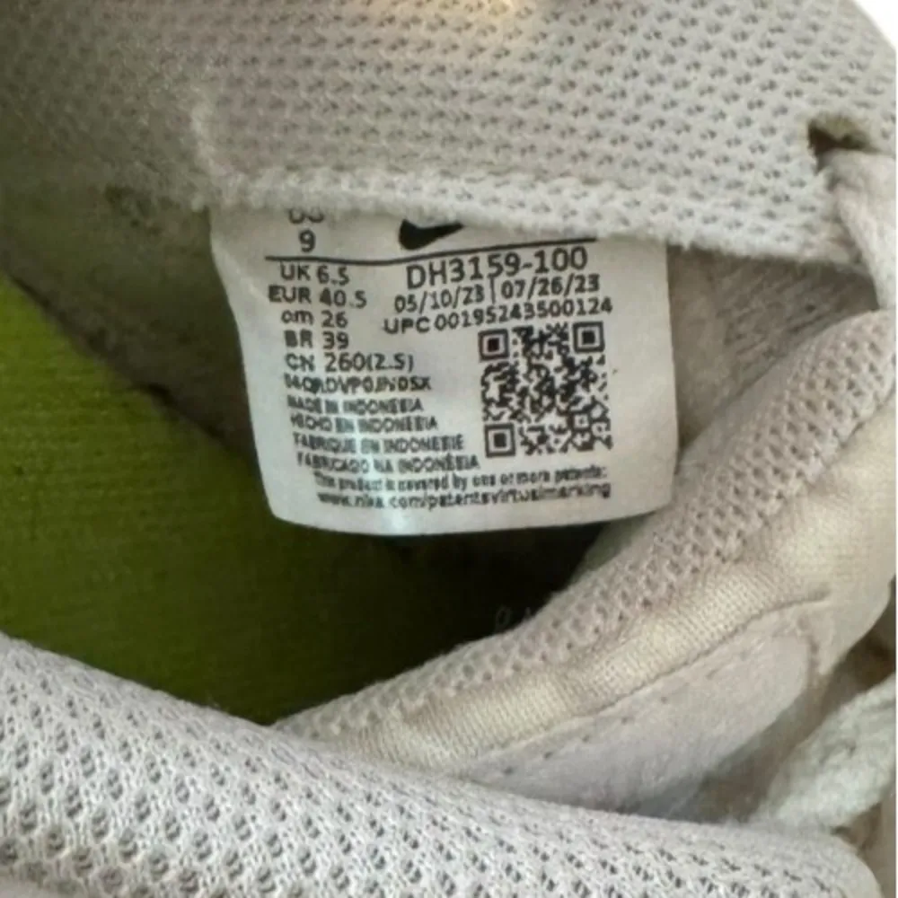 Nike Women's Shoes Court Royale 2 Lace Up Athletic Running  Sneakers White Sz. 9 - Image 8