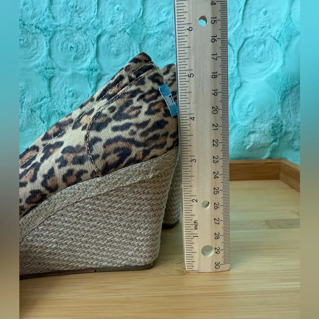 Women’s Size 8 Leopard Print Peep Toe Wedge Heels Jute Platform NWT Toms Shoes - Image 7