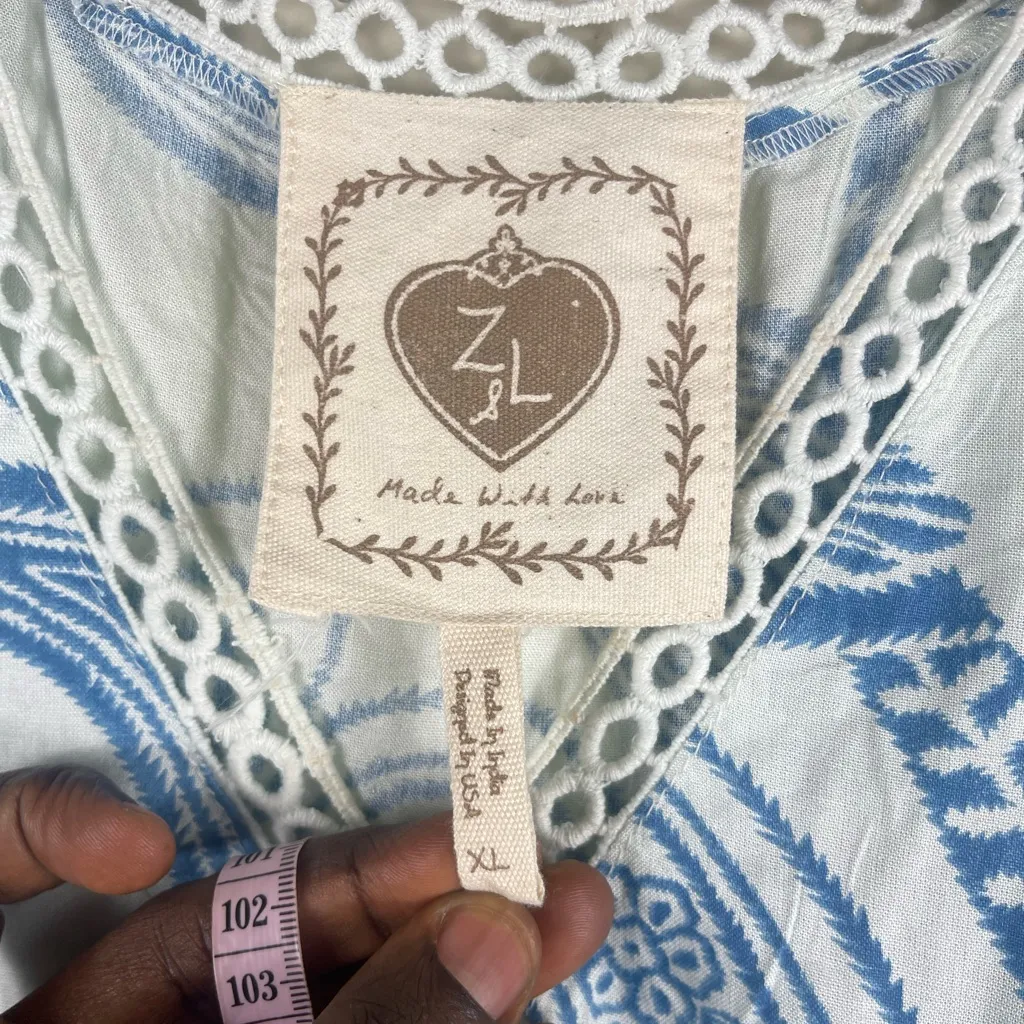 Z&L EUROPE Tassel Tie Armhole Lace Trimmed Tiered Mini Dress Tucan Print XL blue White - Image 4