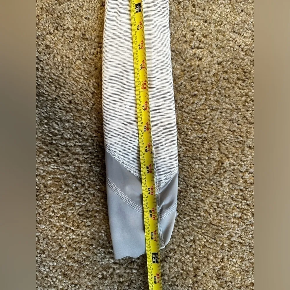 Lululemon Wunder Under Crop II Roll Down Scallop 24" Legging Gray 6 - Image 9