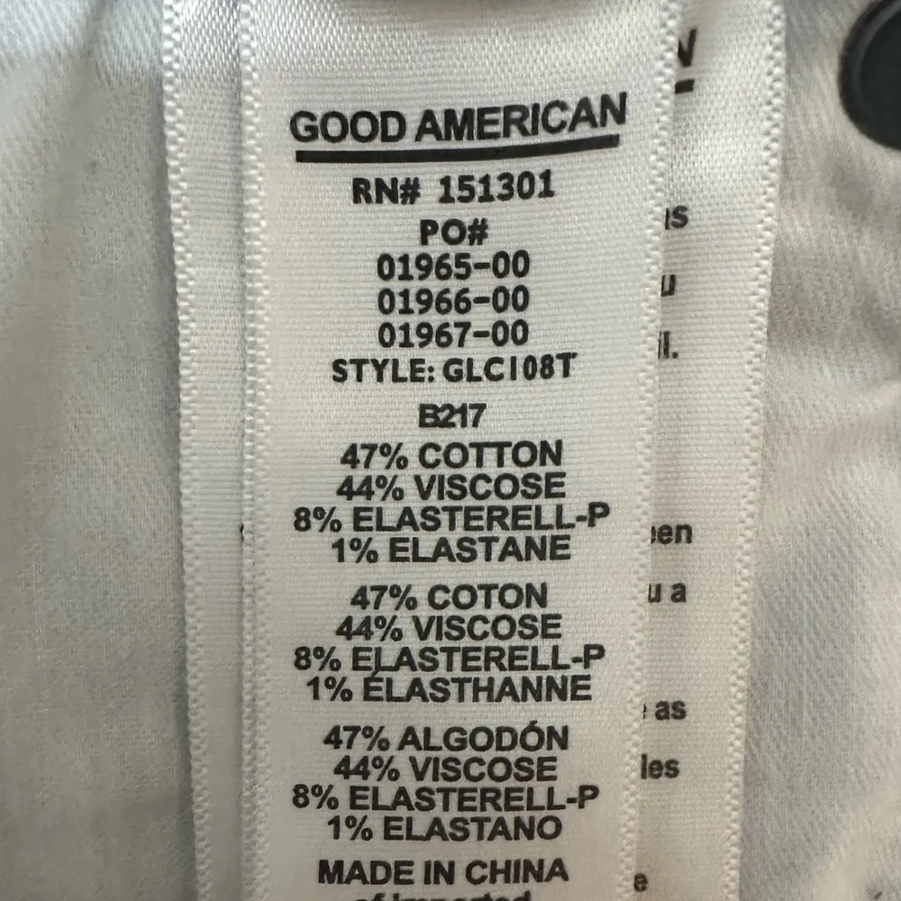 Good American Good Legs Crop Studded Split Hem Jeans Size 2/26 - Image 12