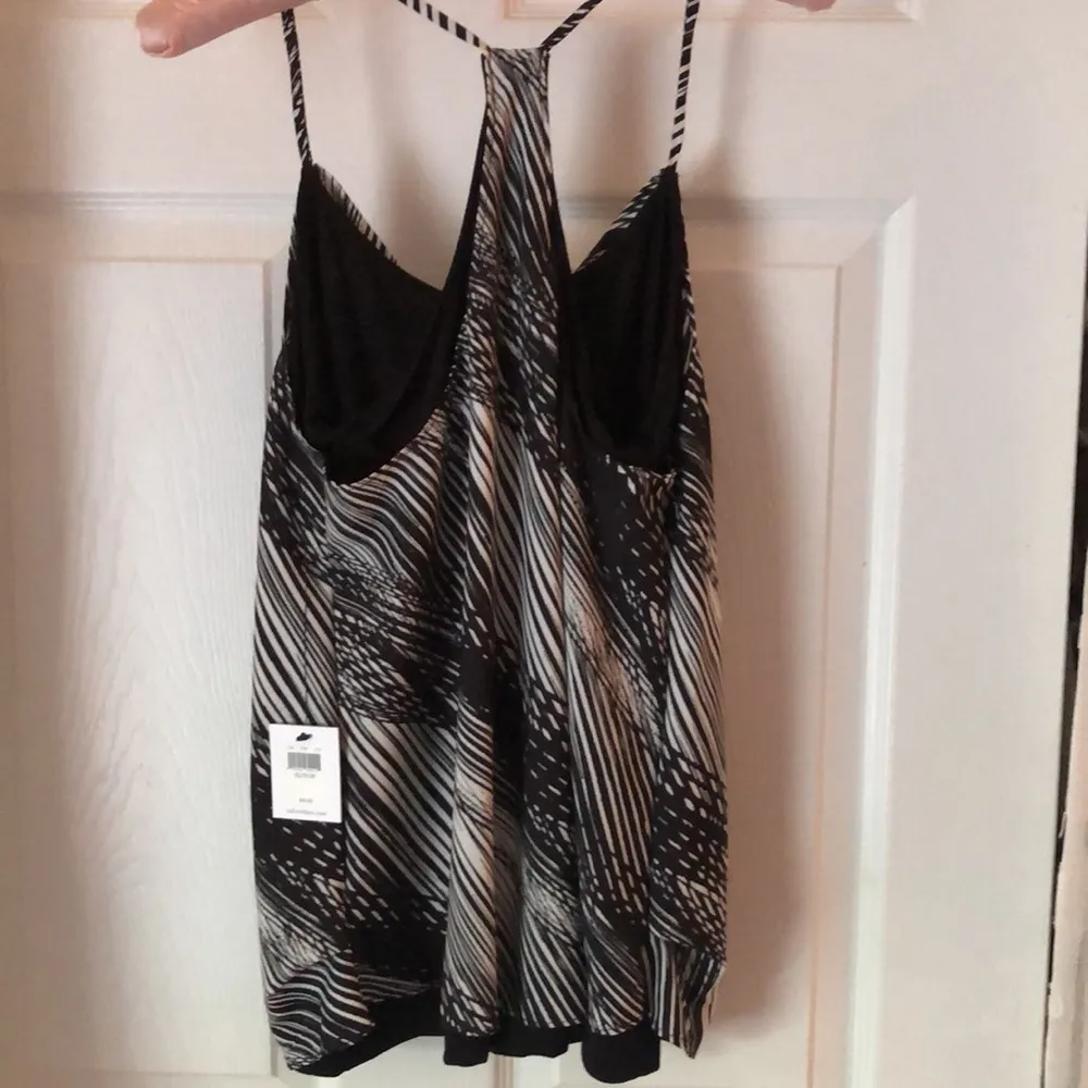 Calvin Klein top, new with tag - Image 7