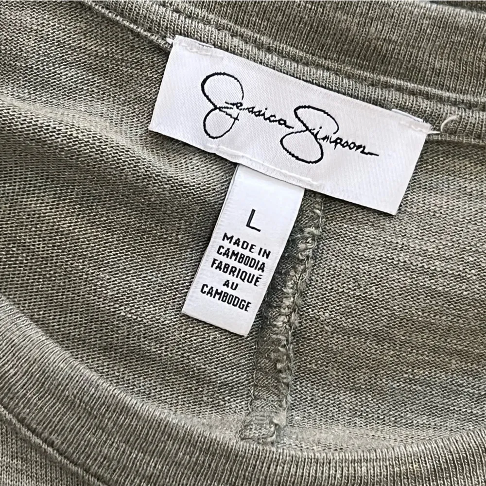 midi t-shirt dress size large green side slits pocket - Image 7