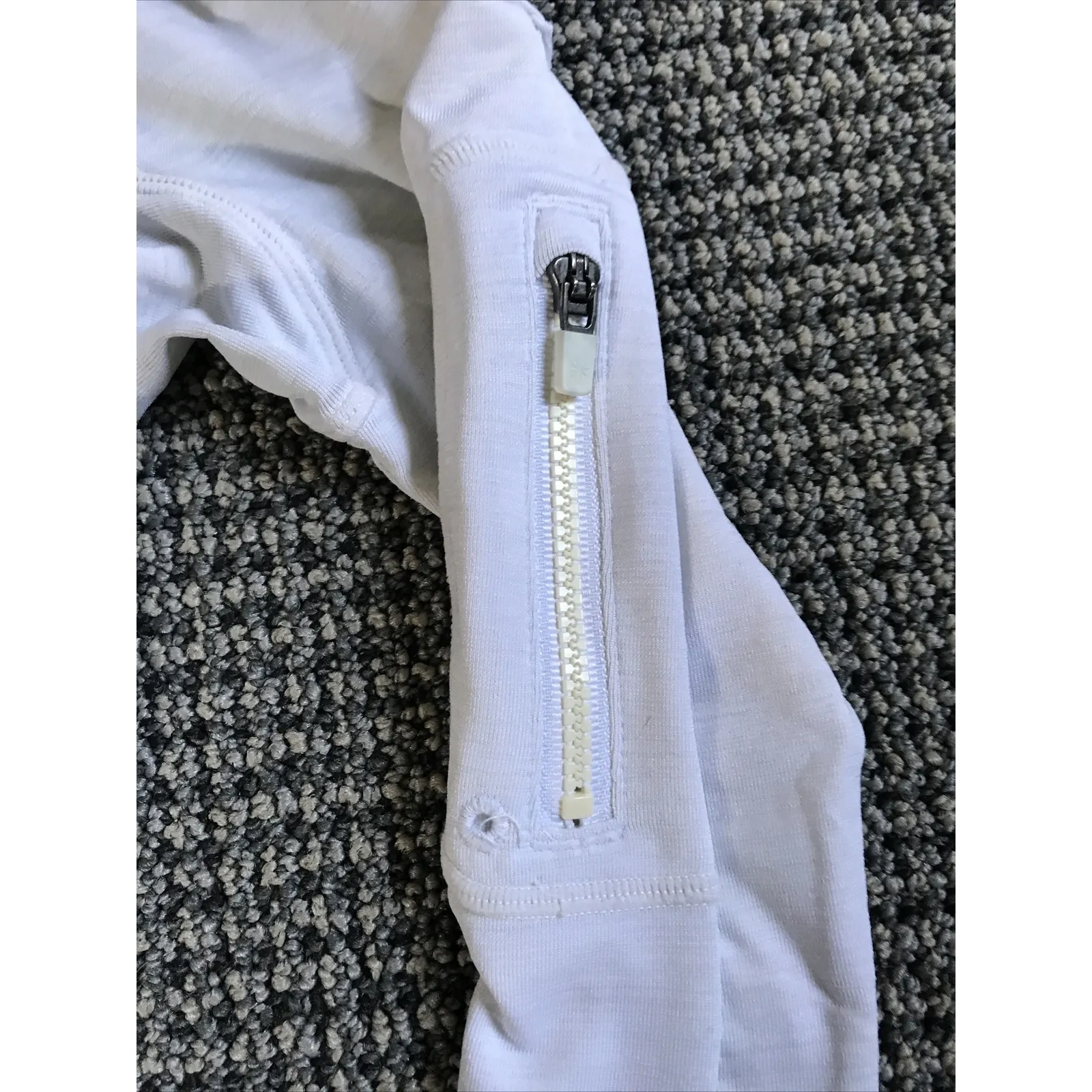 Athleta Womens Long Sleeve Top XS - Image 2