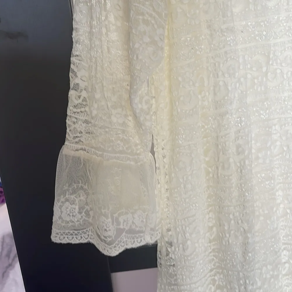 Cream Asymmetrical Ruffled mini dress 3/4 sleeve Size XL - Image 3