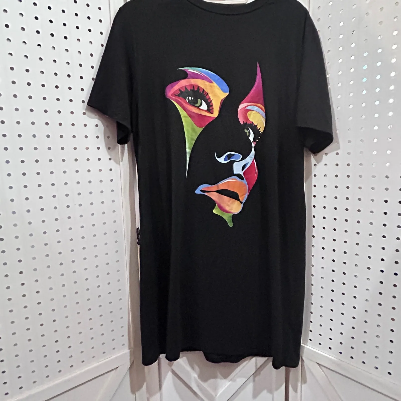 Black Graphic T Shirt Abstract Face Colorful Art Print Short Sleeve Tee Dress Size L - Image 2