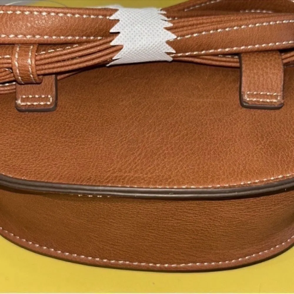 Rachel Zoe Vegan Leather Brown Crossbody/ Belt Bag. NWT - Image 4