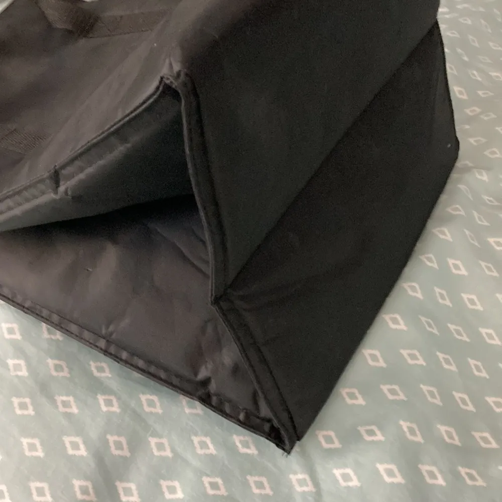 Black Insulated Tote. Great shape. 16 in long x 13 in wide x 16 in deep. - Image 4