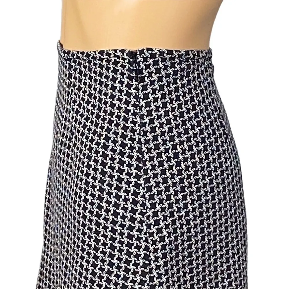 TALBOTS black and tan, 100% Silk, lightweight, lined, A-line skirt. Size 8. EUC - Image 8