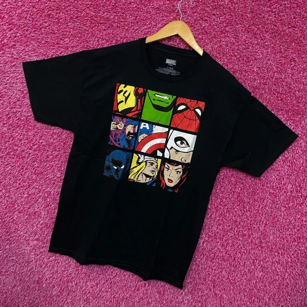 Marvel The Avengers Superhero Close-Up Tiles  Comics Tee L - Image 3