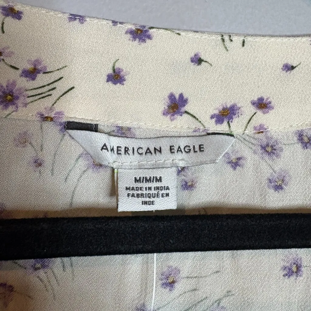 NWT American Eagle Floral Print Wrap Style Top - Image 4