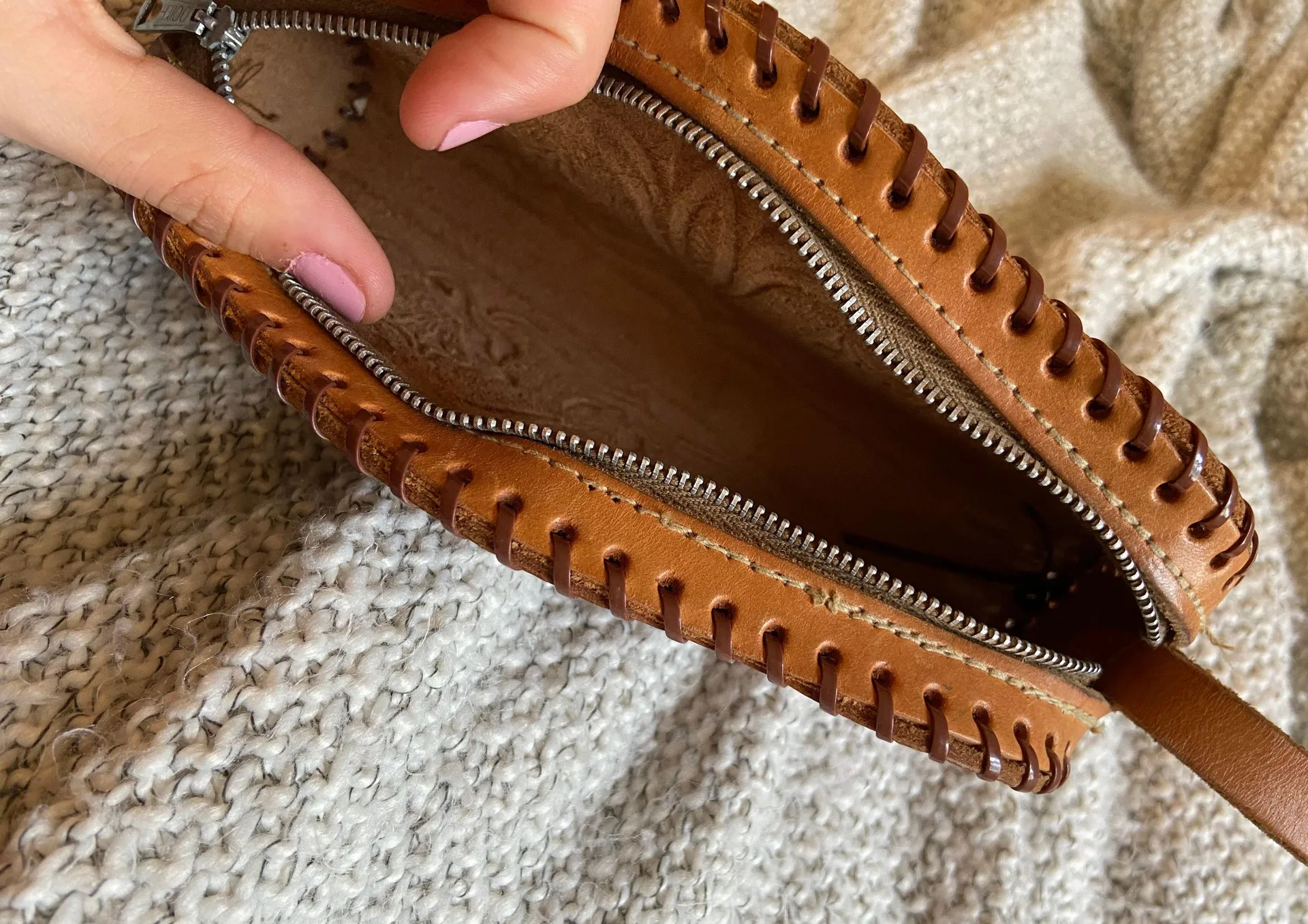 Handmade Leather Clutch Brown - Image 4