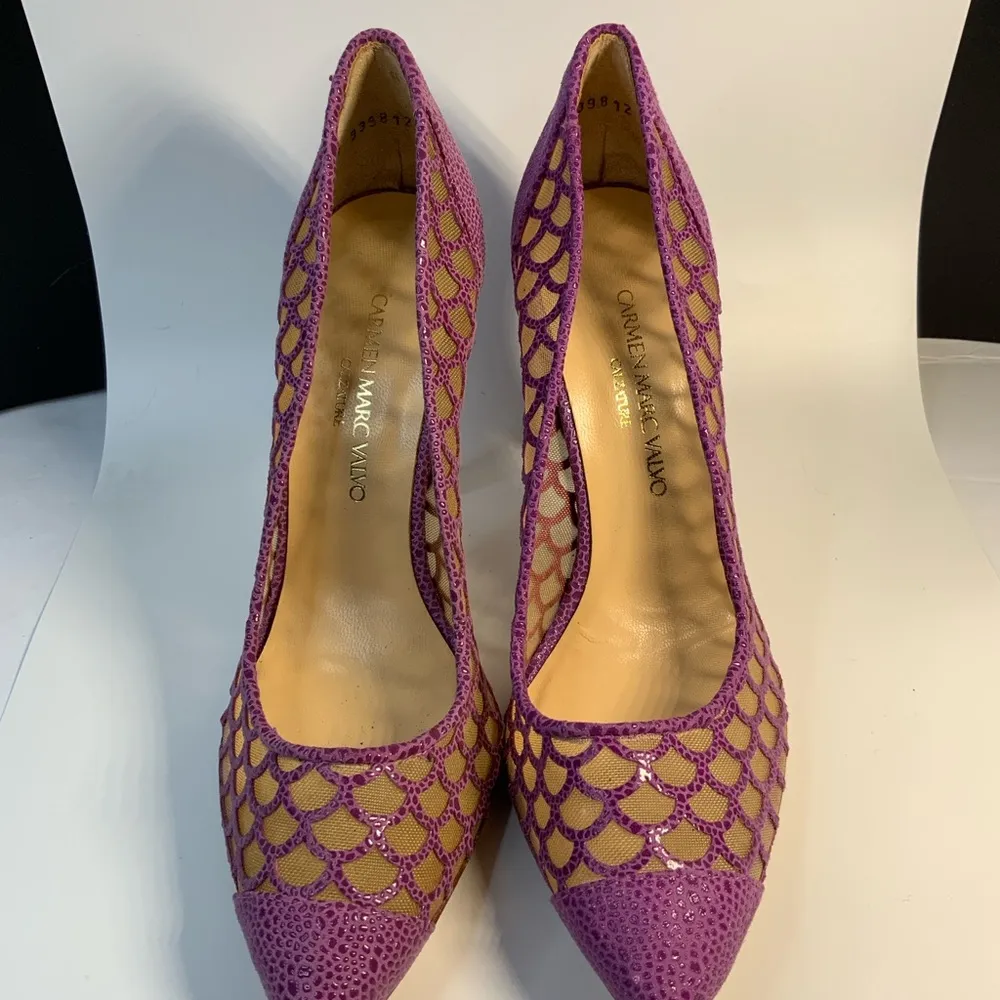 Women’s  Carmen Marc Volvo lavender mermaid pattern heels size 6.5 - Image 2