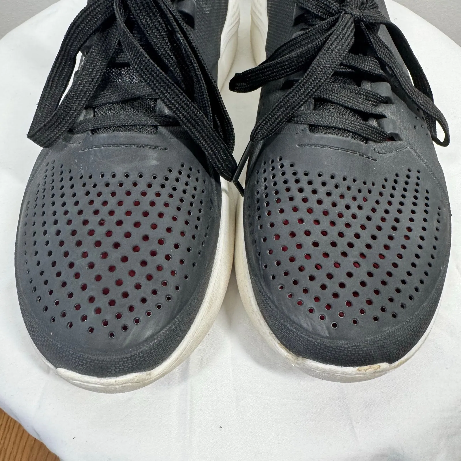 Crocs LiteRide Pacer Shoes Women 9 Black & White 205034 Lace Up Casual Walking - Image 3