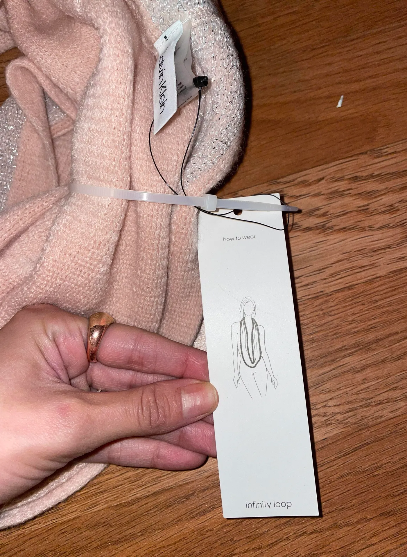 Calvin Klein Hat Scarf Set - Image 5