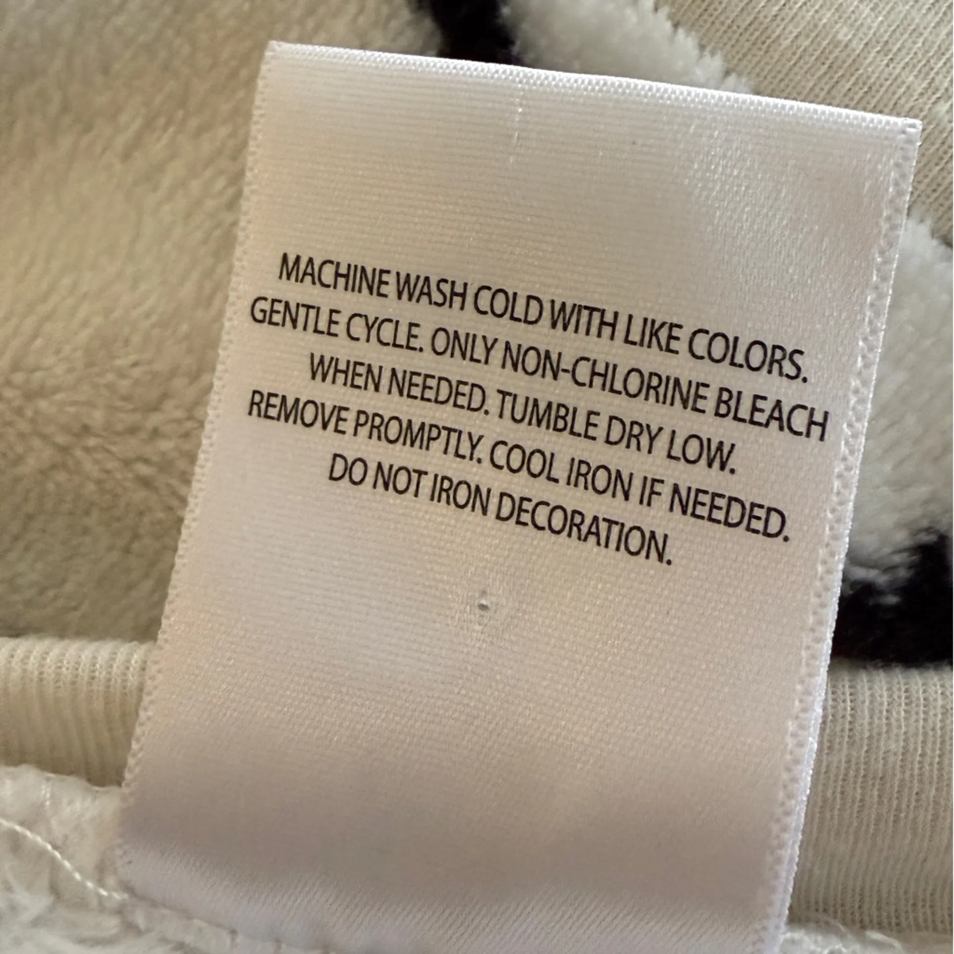 Hello Kitty Fleece Sweatshirt White Pink Bow Cozy Kawaii Women’s Size 1X - Image 6