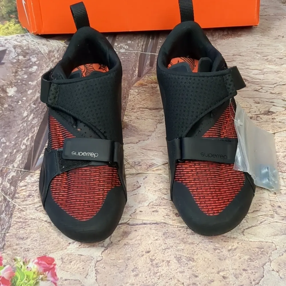 NIKE superego cycling shoes size 7 - Image 2