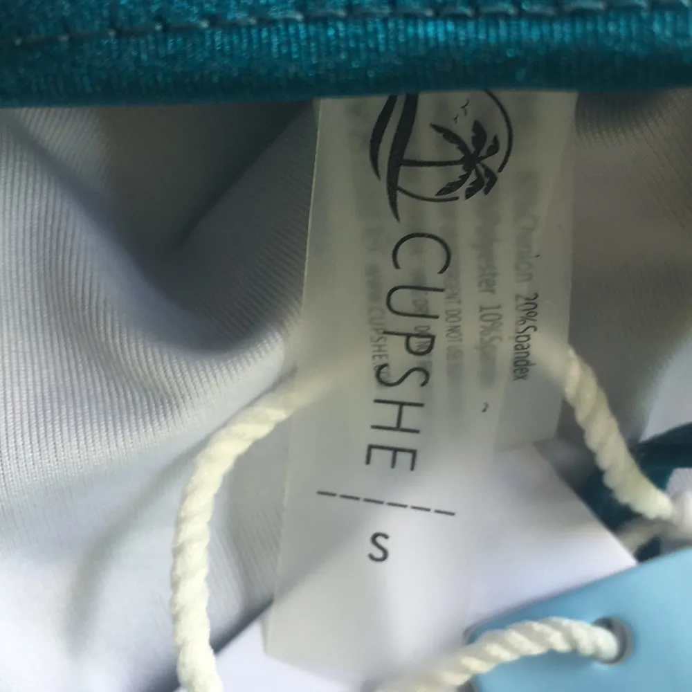 Cupshe V Neck One Piece Swimsuit - Image 9