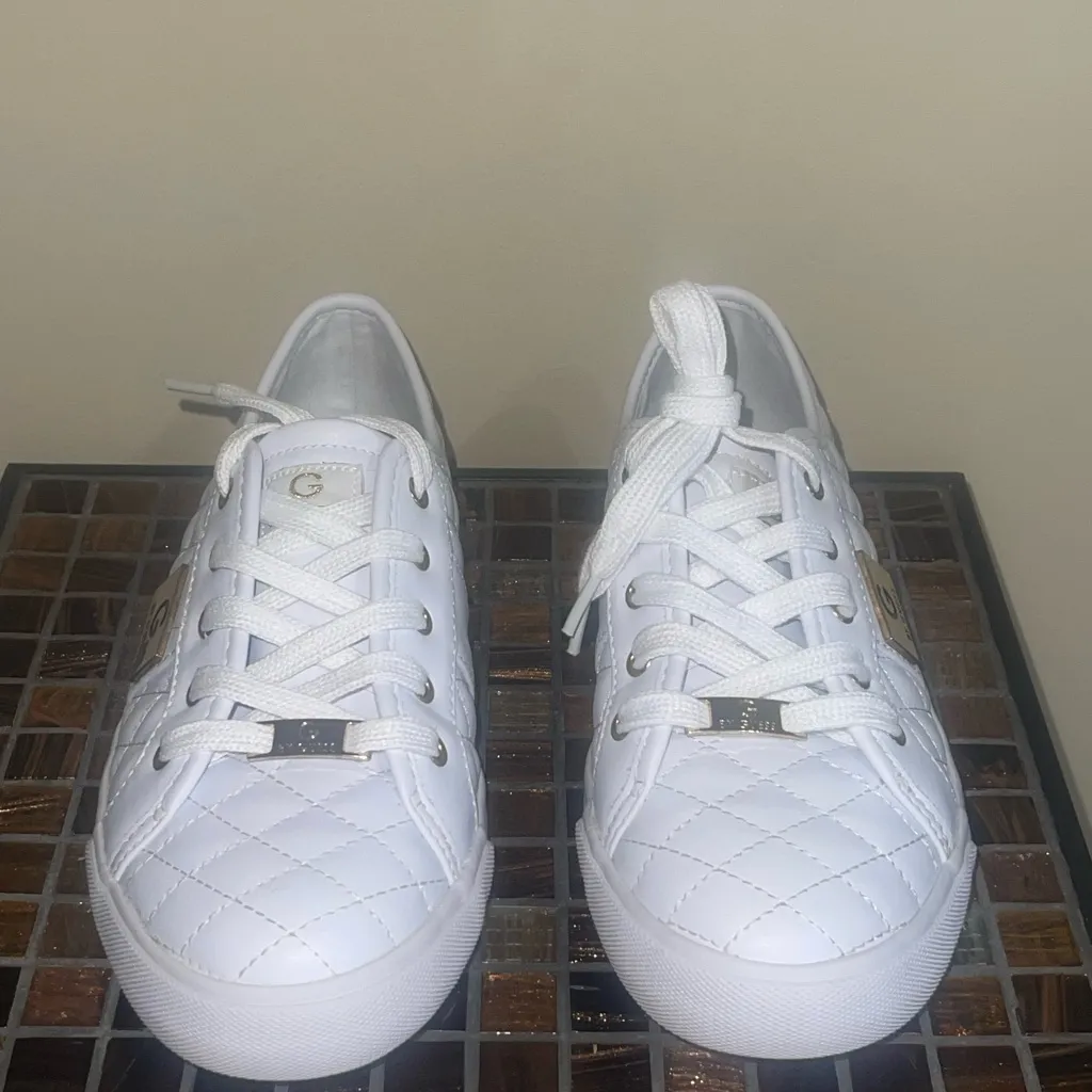G by Guess  Backer Quilted White Sneaker - Image 2