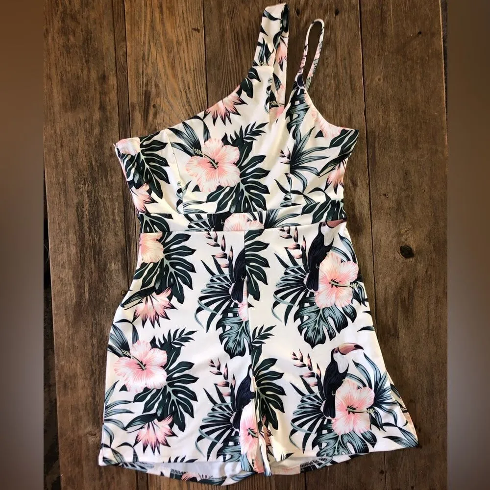 Floral one sleeve beach vibe romper size Large White - Image 4