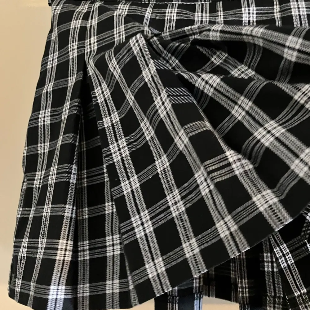 H&M Skirt Divided Black Plaid Mini Tartan Academia Pleated Skater Retro Size 0 - Image 11