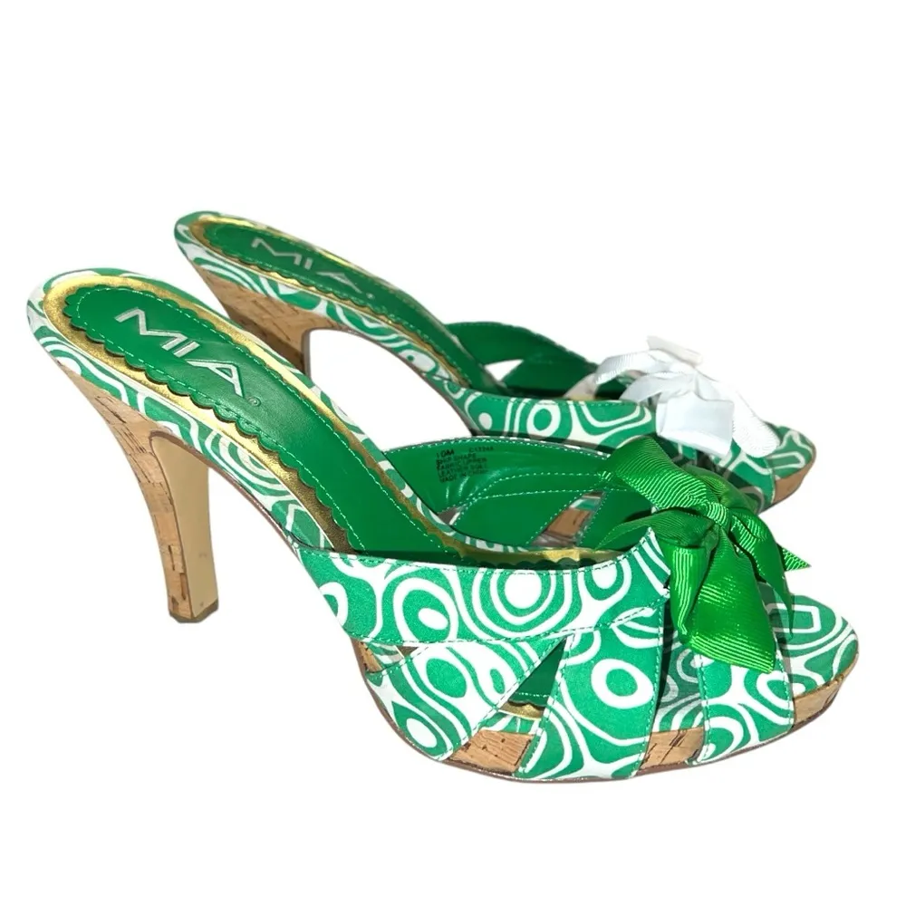 Mia Green Patterned Heels with Bow - Image 4