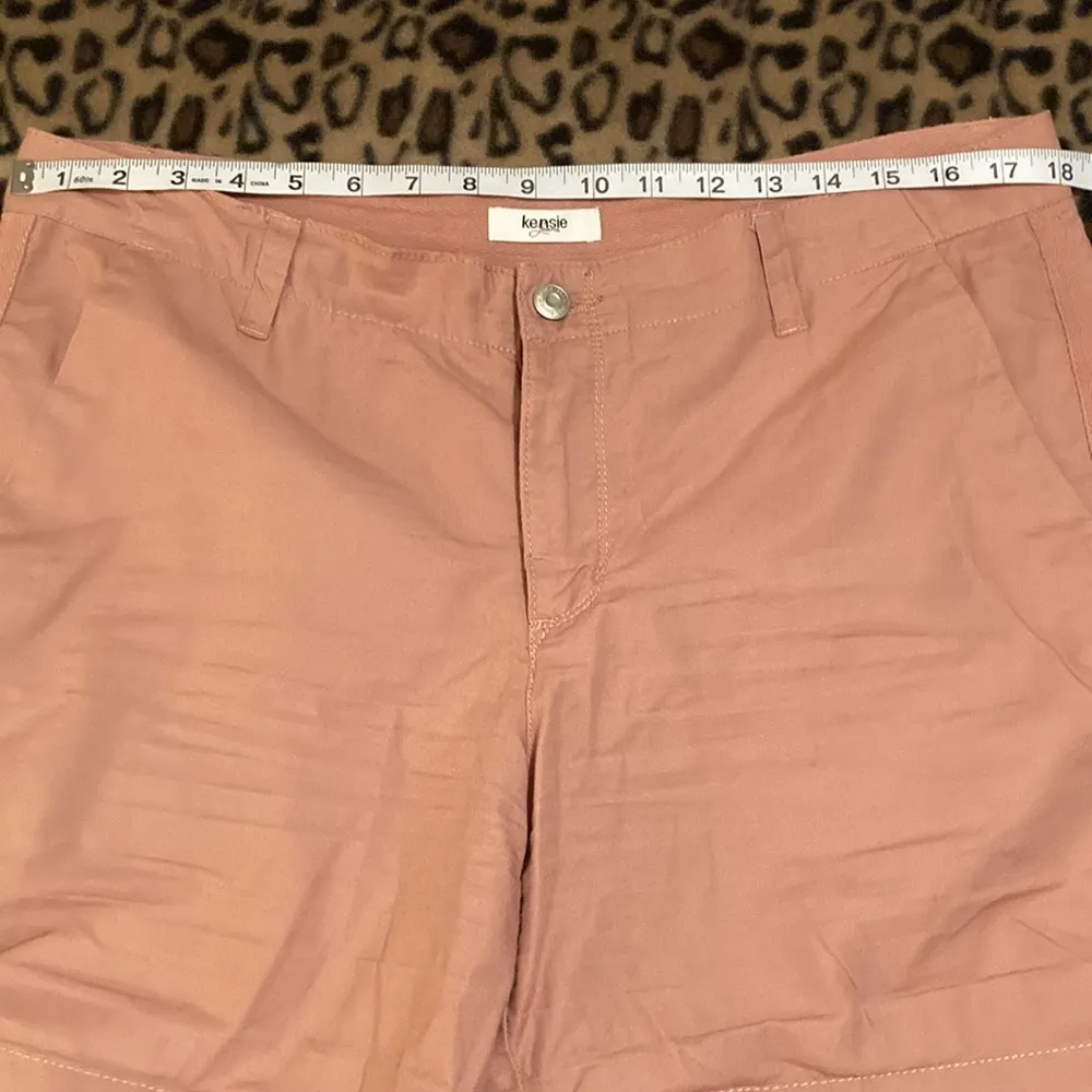 GUC KENSIE Jeans Shorts Women’s Size 12 Khaki Shorts Canyon Rose Pink Shorts - Image 8
