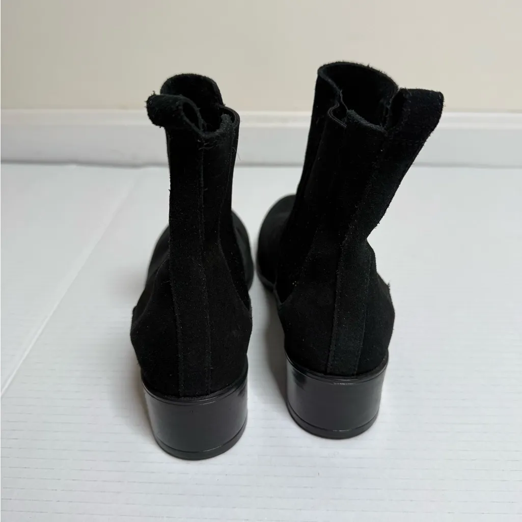 La Canadienne Black Suede Chelsea Boot Size 8.5 - Image 5