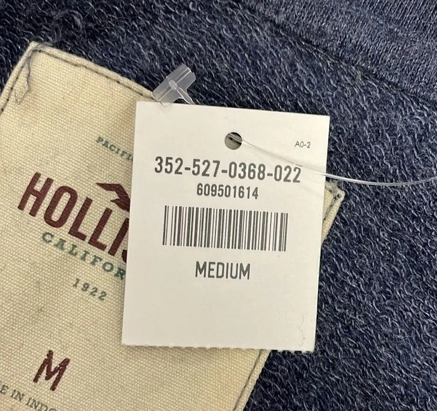 NWT  Heather Blue with Silver Print Long Sleeve Women's Sweatshirt M - Image 11