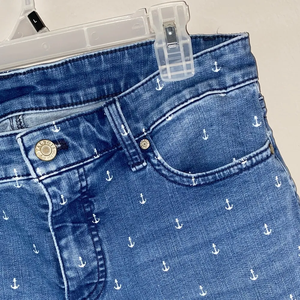 Chic Blue Ankle Jeans with Nautical Print Size 8 - Image 6