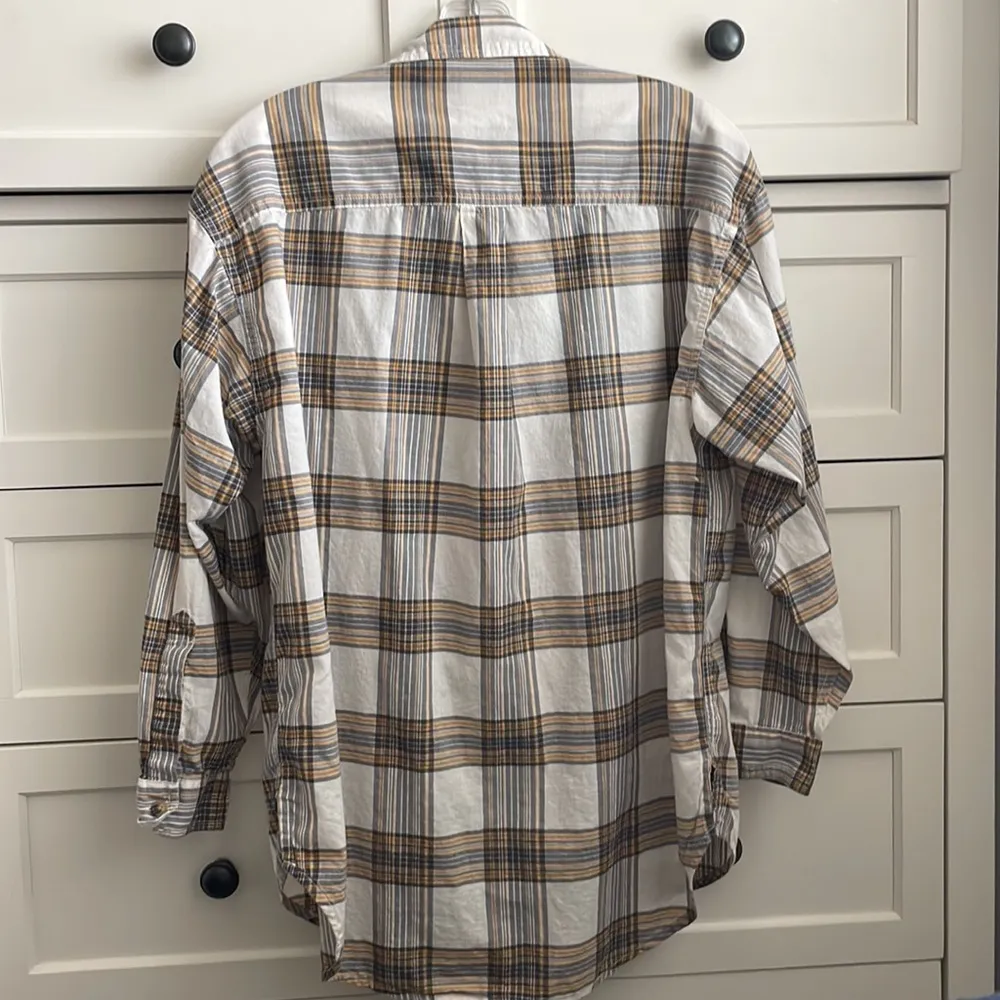 BDG Urban Outfitters Women’s Mustard Plaid Long Sleeve Button Down Shirt - Small - Image 4