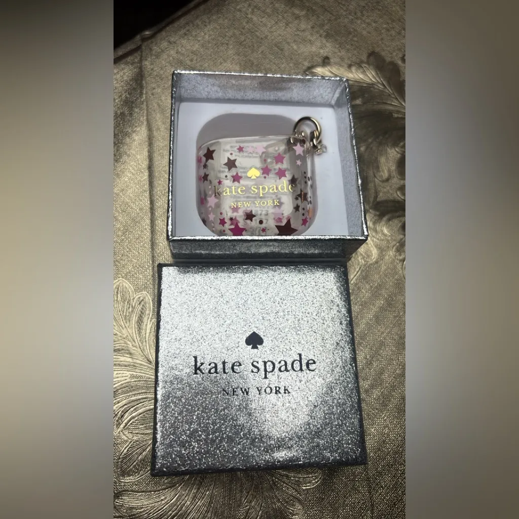 🩷🩷Kate Spade New York case for AirPods.🩷🩷box (J) - Image 12