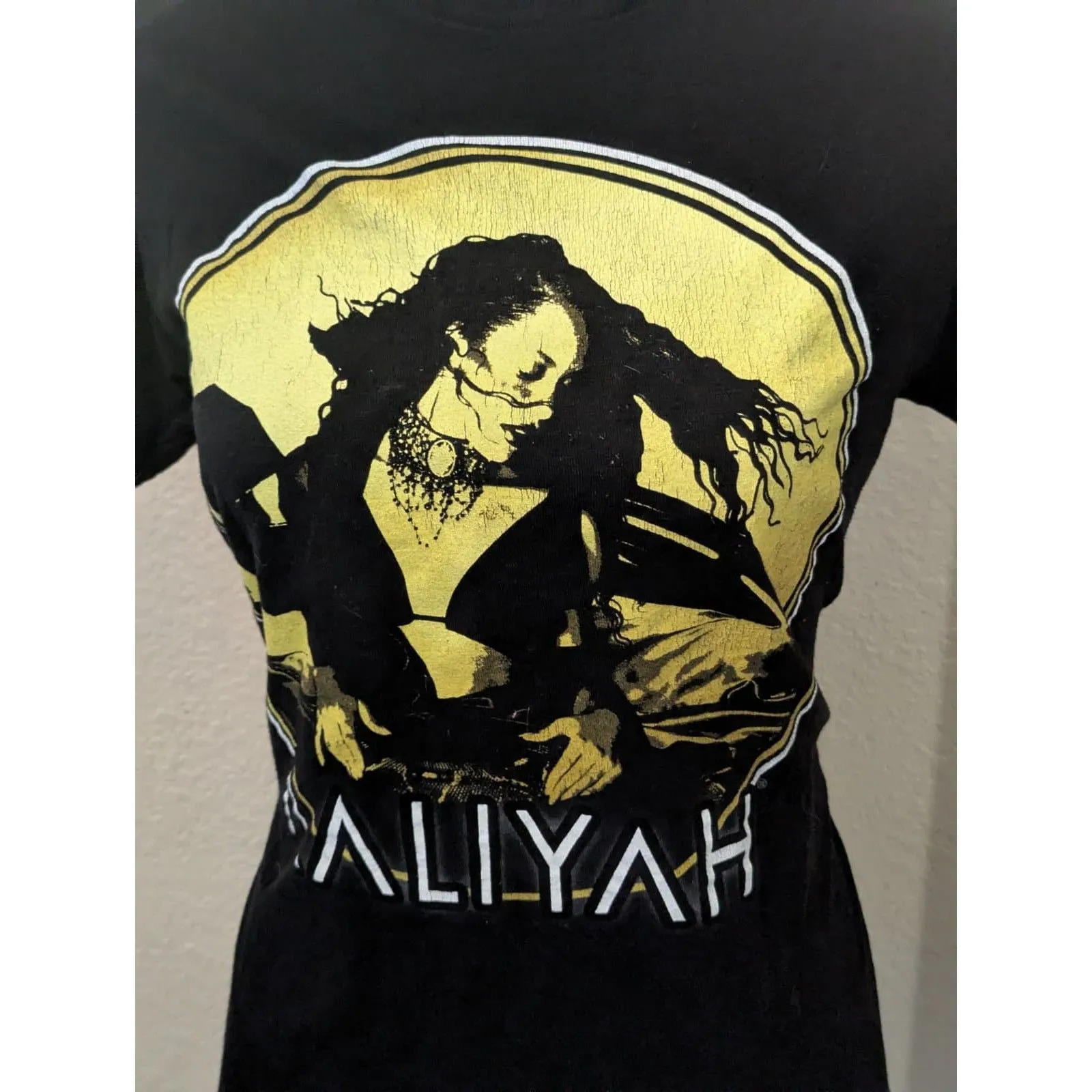 AALIYAH R&B Princess T-Shirt S Black Gold 90s Y2K Ripple Junction Licensed Tee - Image 2