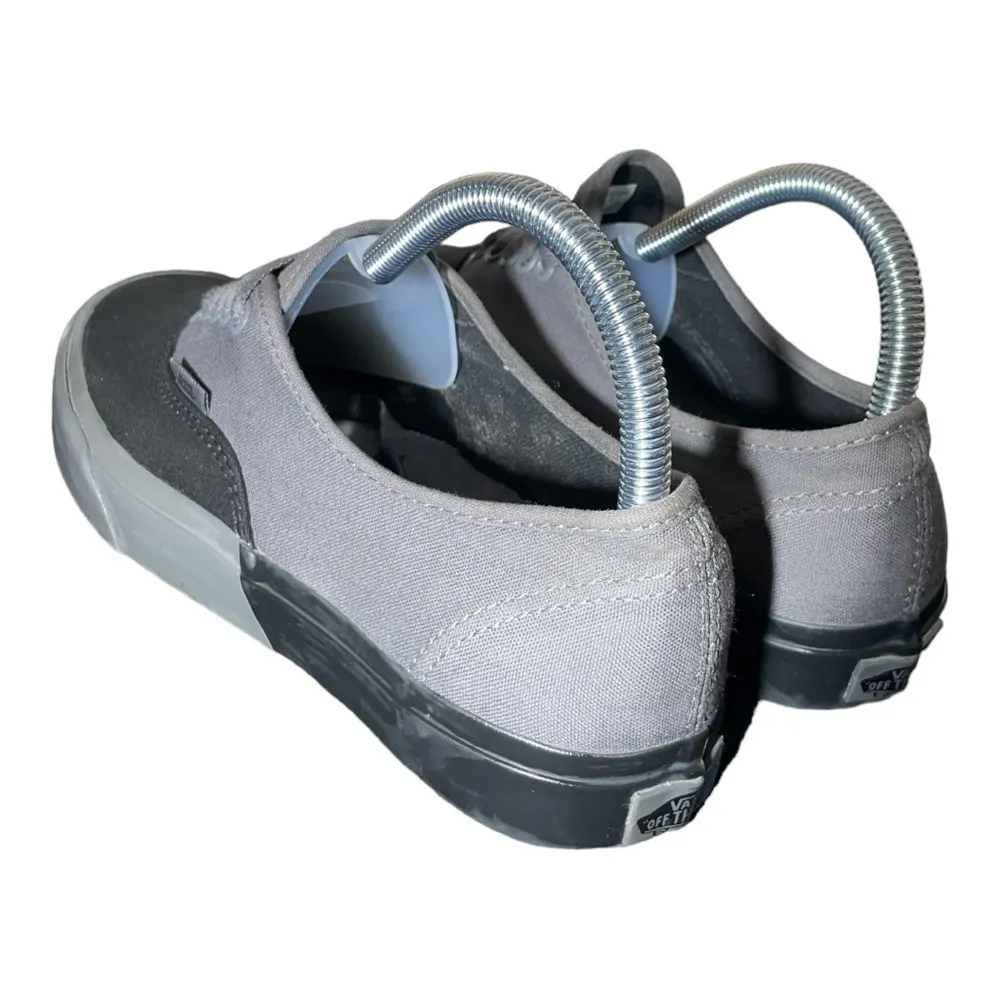 Vans Gray Two Tone Lace Up Sneakers Off The Wall Men size 6.5 and Women 8.0 - Image 8