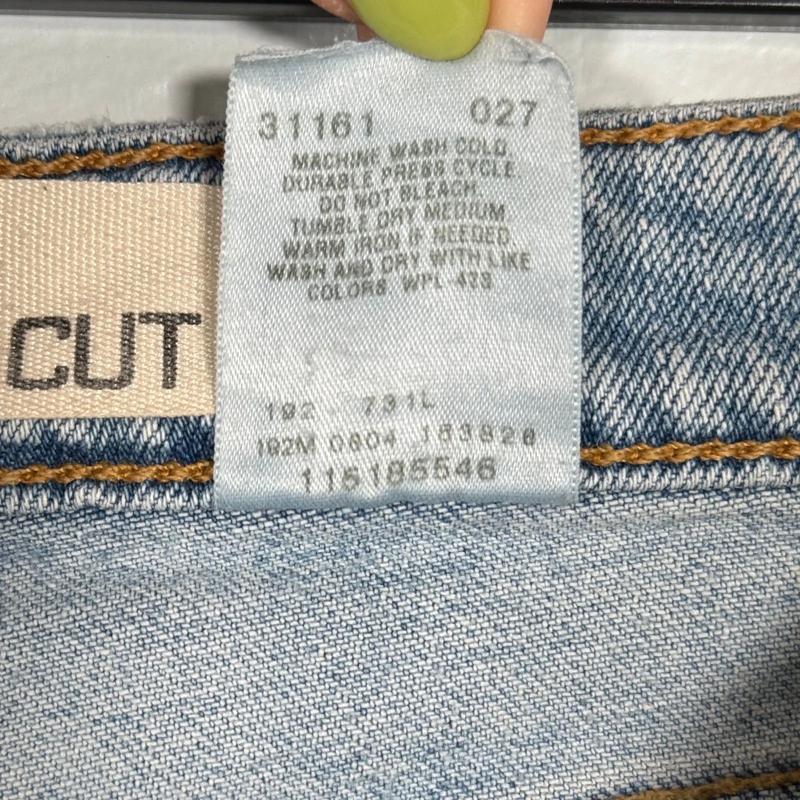 Y2K Levi’s 518 Superlow Bootcut Flare Low Rise Light Wash Jeans 30 Cowboy - Image 7