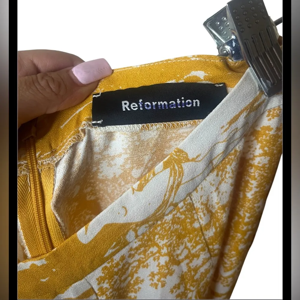 Reformation yellow Clare pant in Renaissance size 4 - Image 6