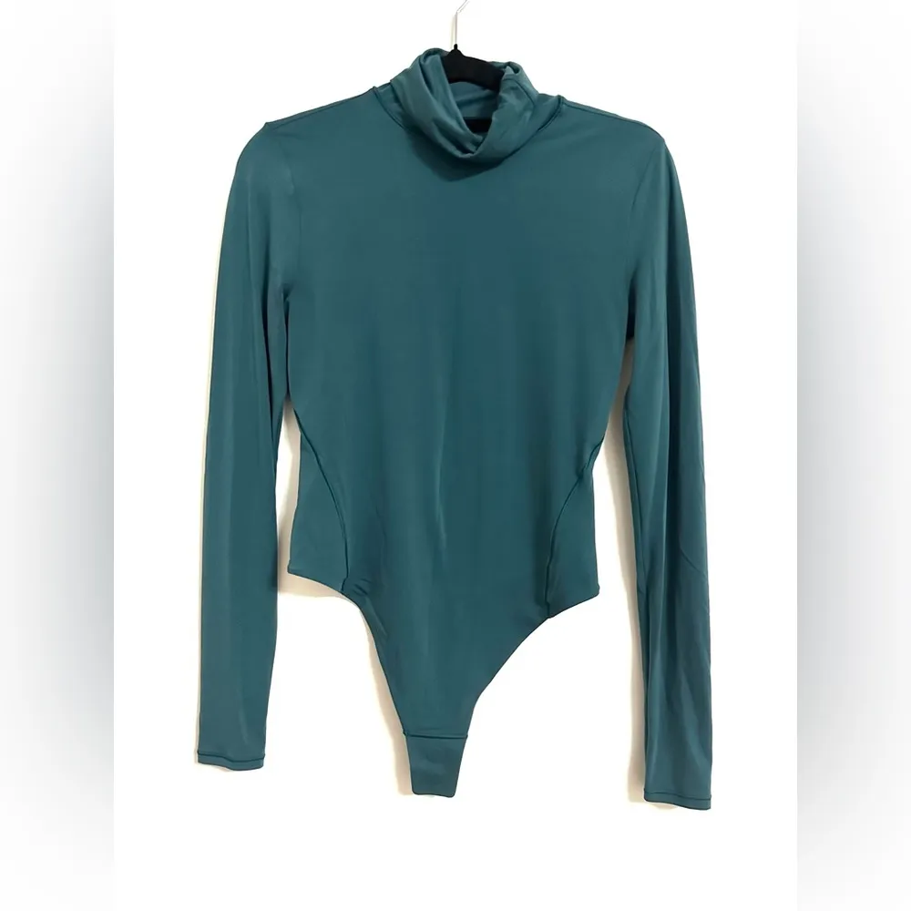 Lululemon Wundermost Ultra-Soft Nulu Turtleneck Bodysuit XS - Image 3