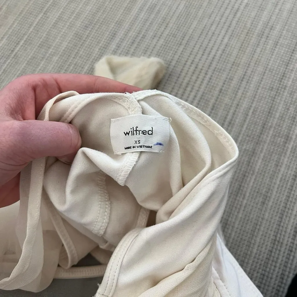 Aritzia Wilfred cream bodysuit blouse Size XS - Image 4