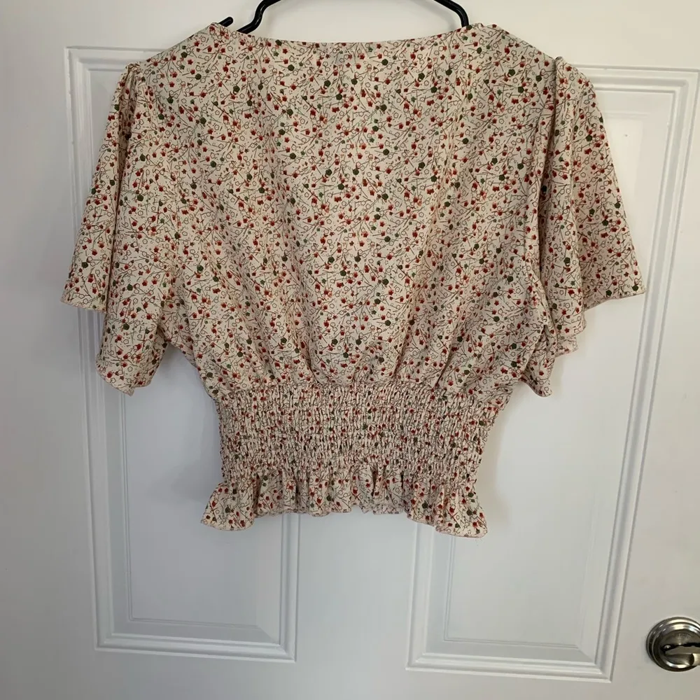 Floral Top Cinched Waist Summer Green Size undefined - Image 3