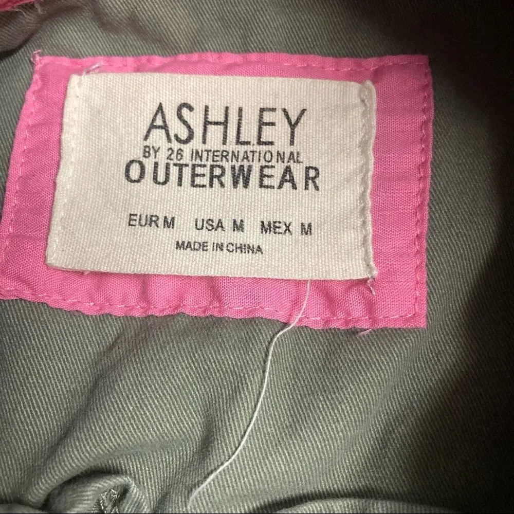 ASHLEY OUTERWEAR Women’s Army Green Vest Size Medium Zipper Closure - Image 6